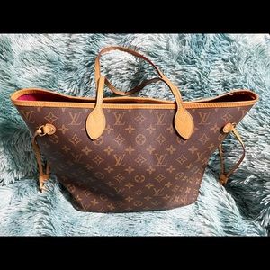 Authentic Louis Vuitton Neverfull MM 💕